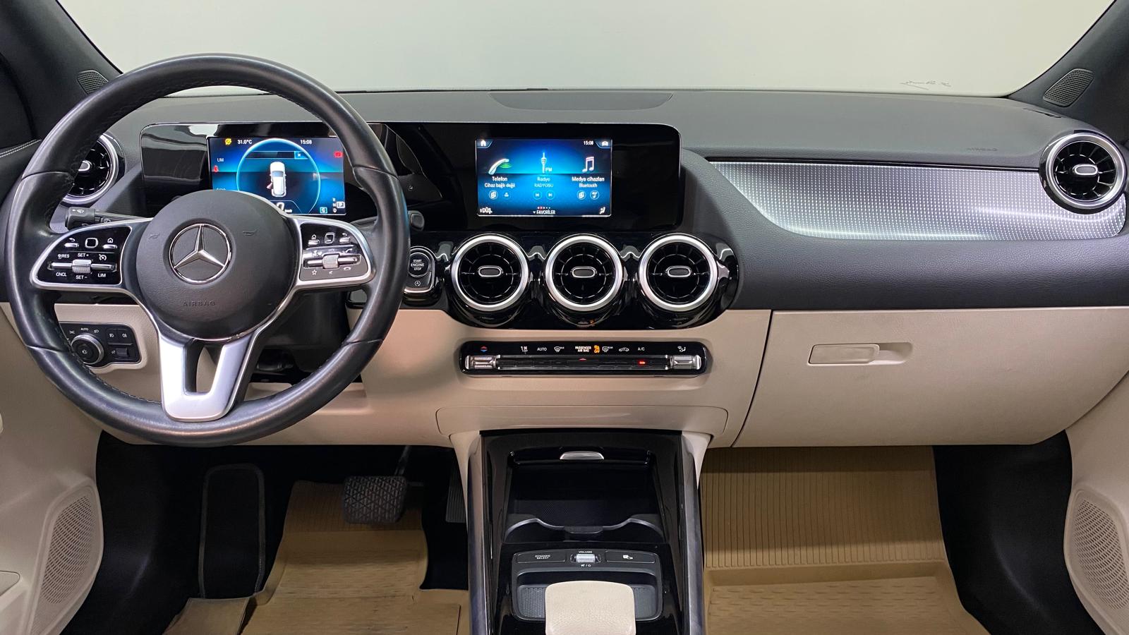 MERCEDES GLA 16